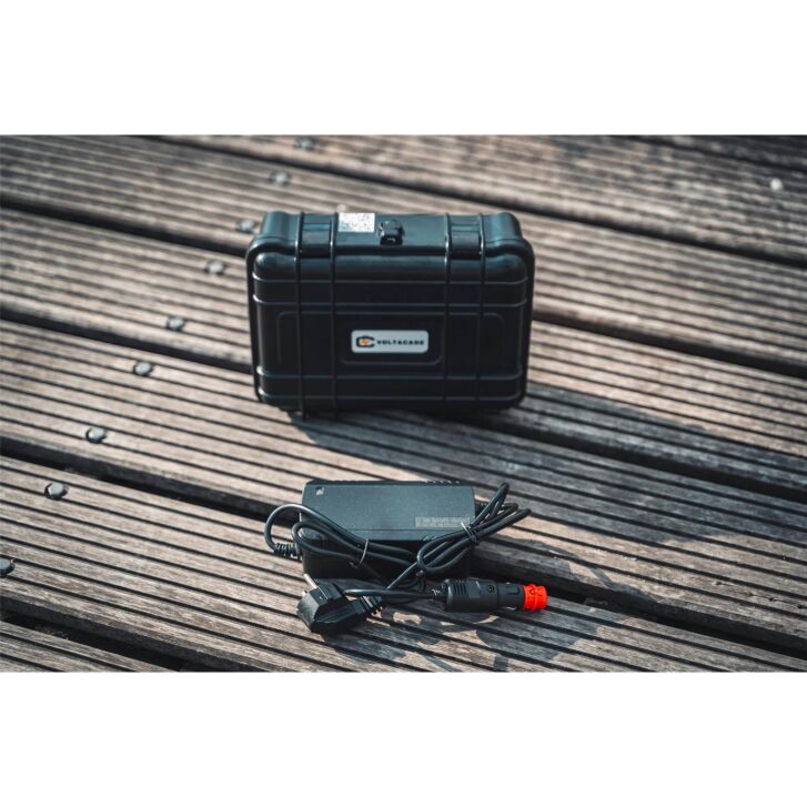 Voltacase 12 Volt 120k Powerbank zwart