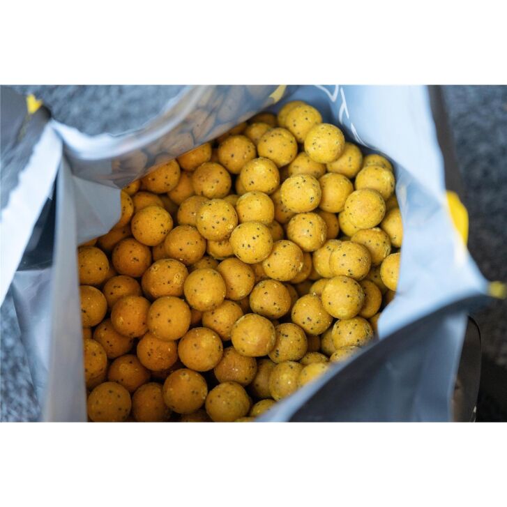 MTC Baits Boilie Big Banana - 1 kg - 24 mm