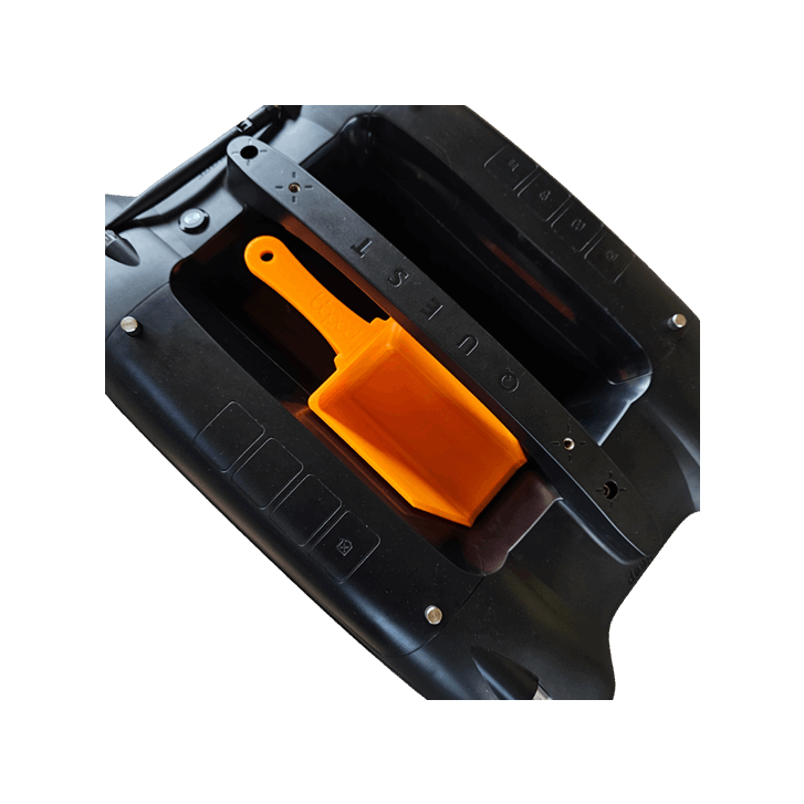 Deeper Quest voerschep zwart