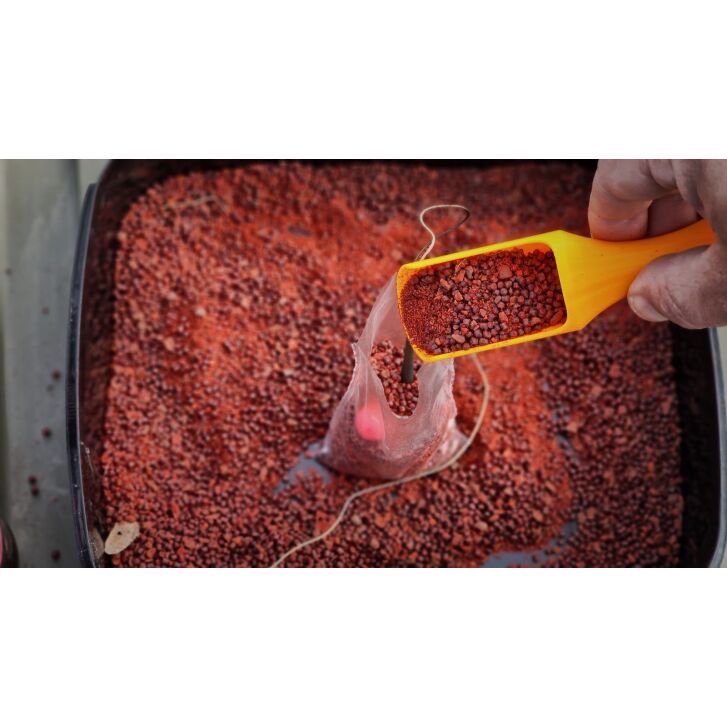 Carpbrothers PVA Scoop, de slimme schep voor het vullen van PVA