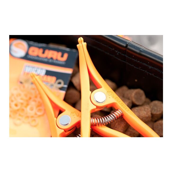 Guru Pellet Plier