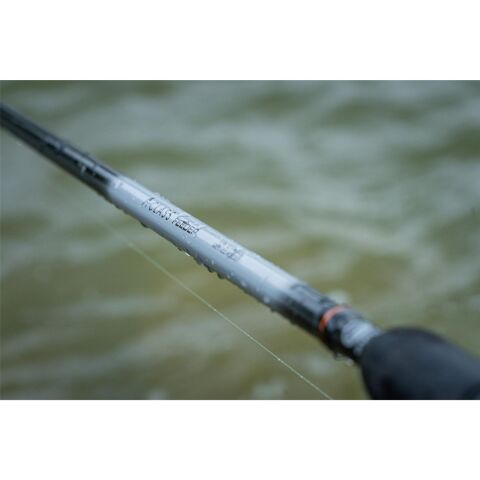 Guru A-CLASS Distance Method Feeder 120" 2pc 1-80g
