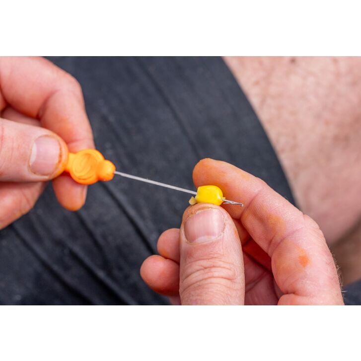 Guru Fine Gated Latch Needle
