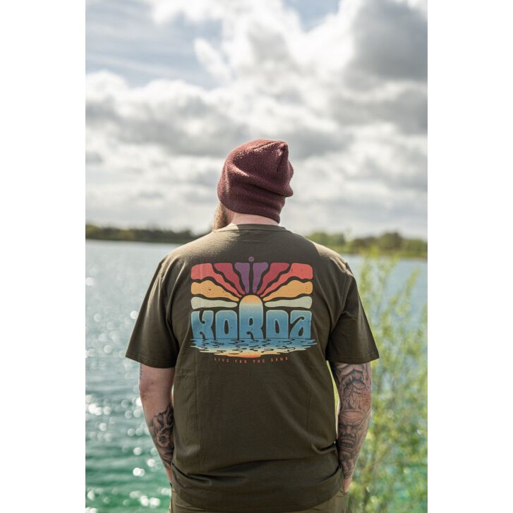 Korda Dawn Vibes Tee | Dark Olive