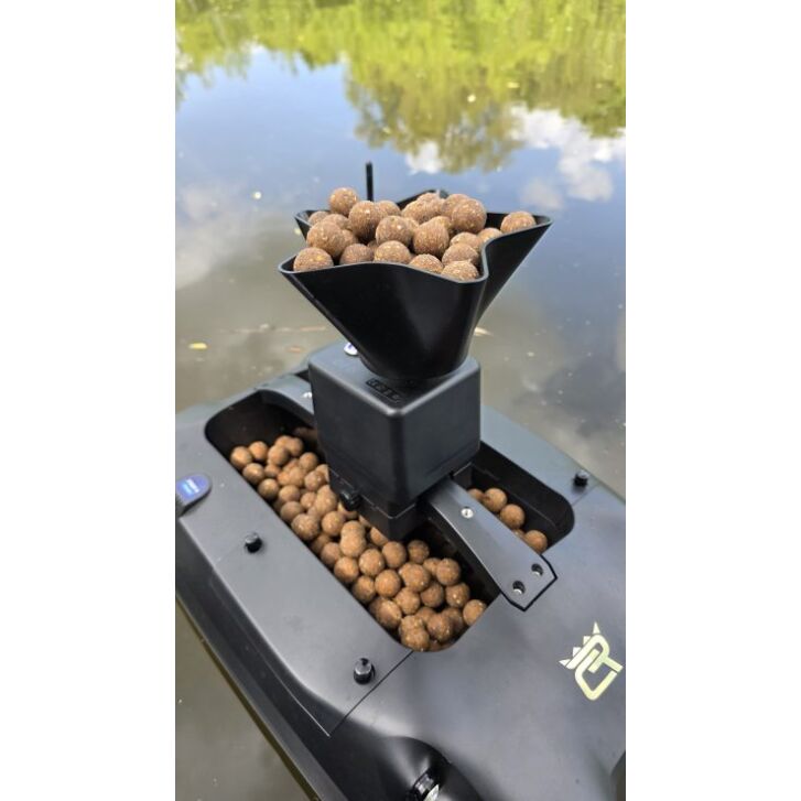CARP ROYAL HURRICANE MIT FERNBEDIENUNG PULSE