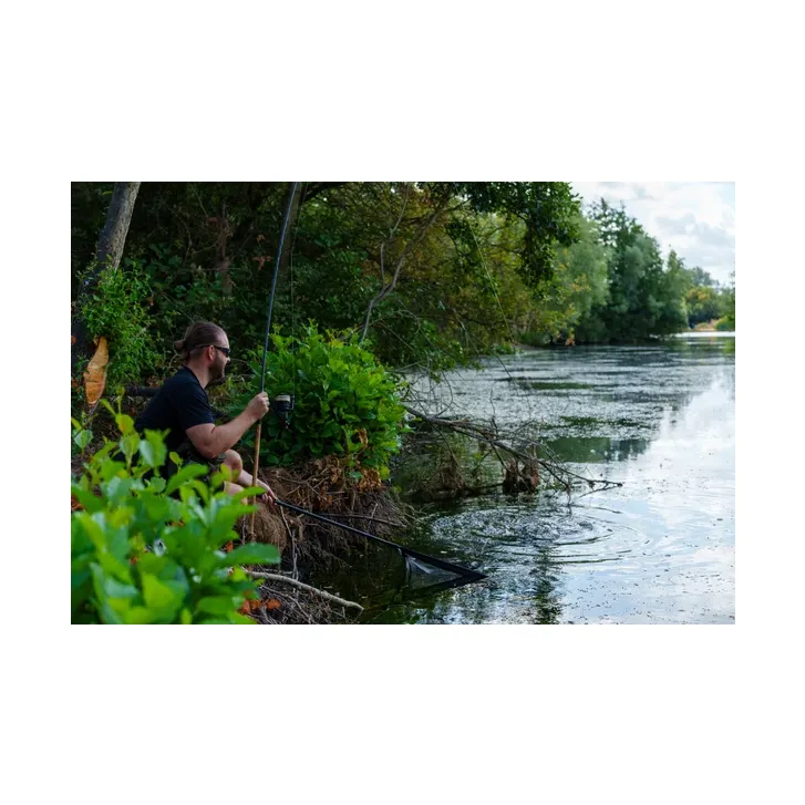Nash Scope Sawn Off Retract Landing Net 42"